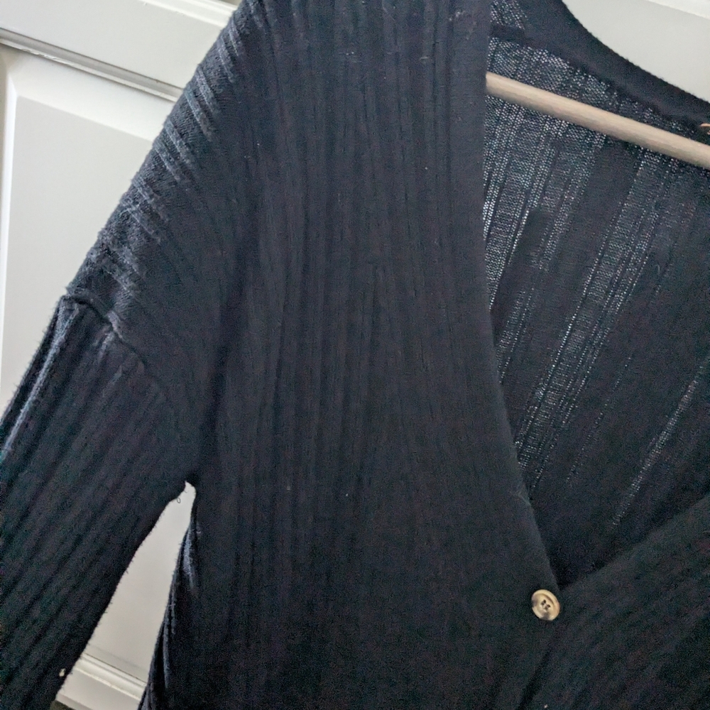 Gorgeous Free People Long Black Ribbed Button-Front Cardigan Size L Side Slits - Picture 6 of 8